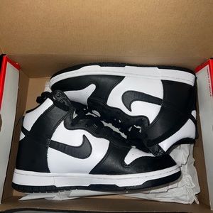 Women’s Nike panda dunks